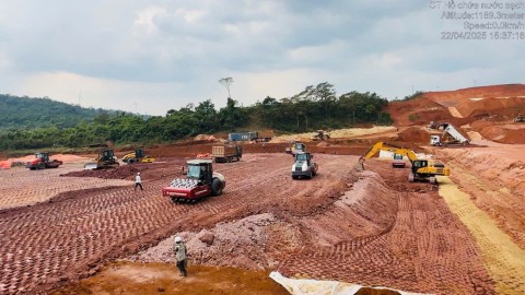 Thi công Hồ chứa nước sạch năm 2025